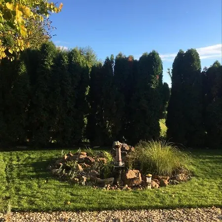 Δωμάτια σε οικογενειακή κατοικία Napsuetoette Kehida