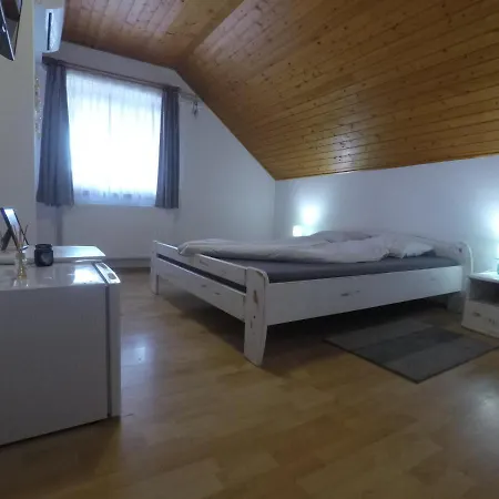 Napsuetoette Kehida * Kehidakustány