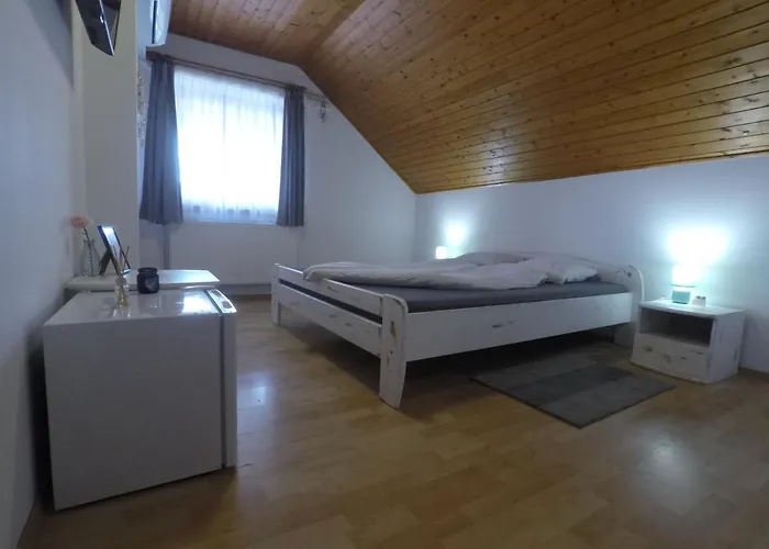 Napsuetoette Kehida * Kehidakustány